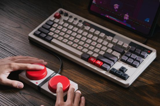 十年经典之作：八位堂（8BitDo）首款键盘来了！