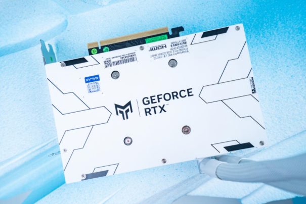 有见过满载也不发烧的显卡吗？影驰 GeForce RTX 4090 金属大师 AIO OC评测