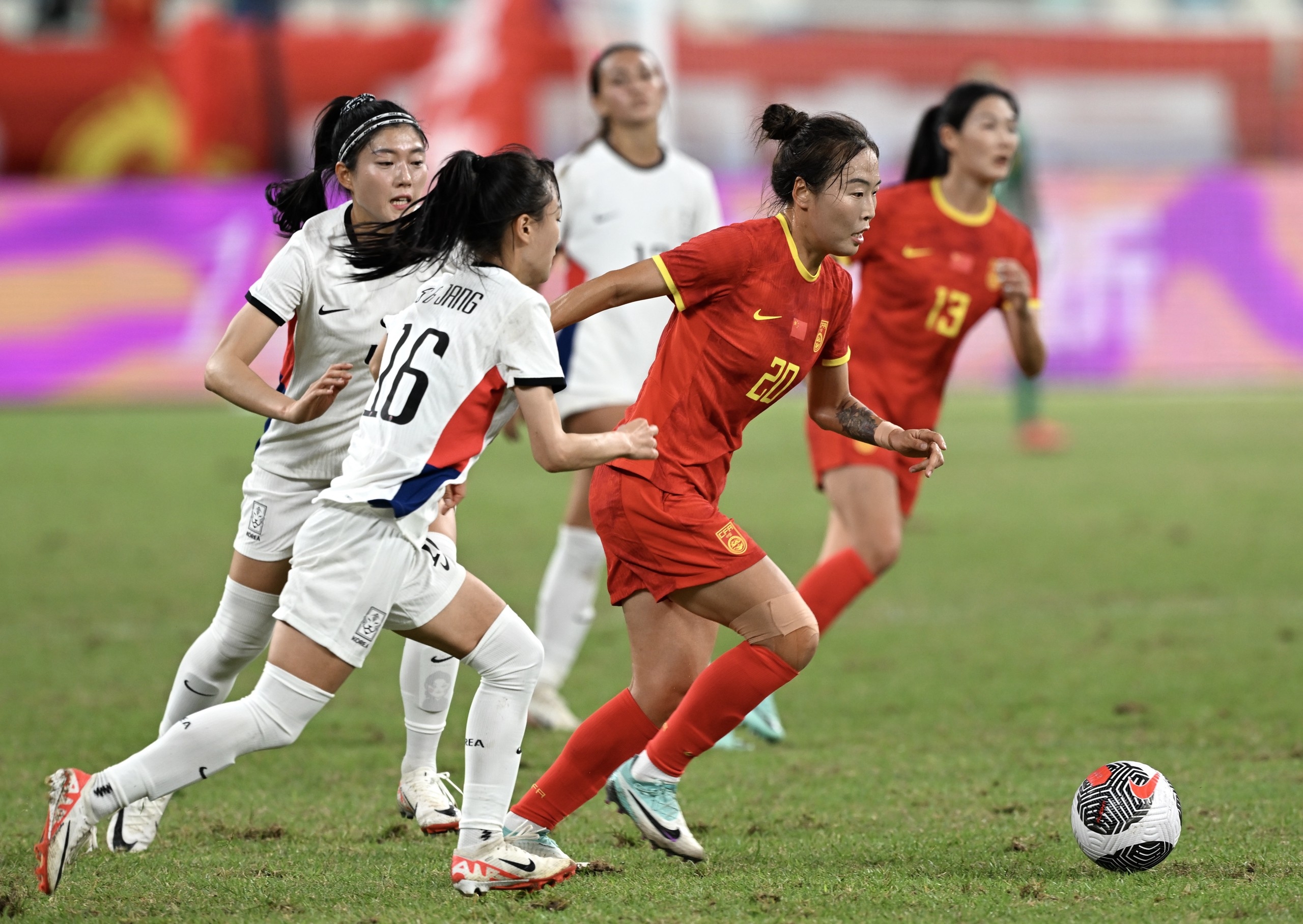 中国女足1-1憾平韩国，双双无缘巴黎奥运会