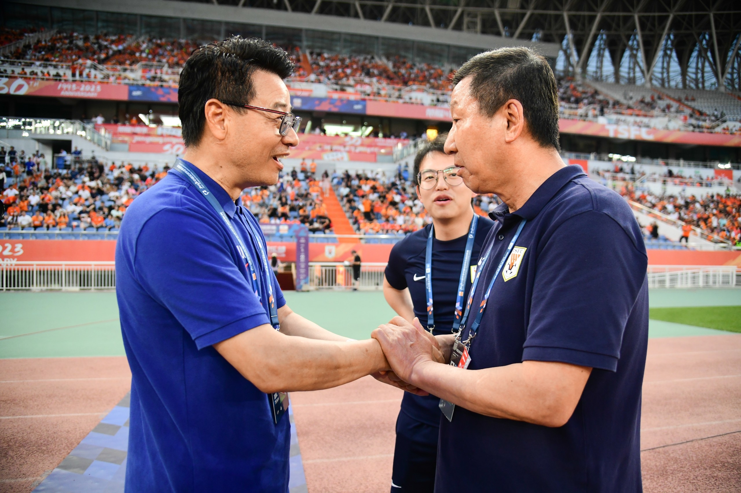 上海申花1-0力克泰山！夺队史第4座足协杯冠军