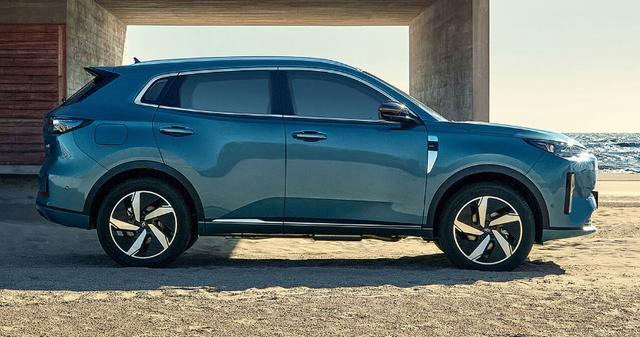 长安启源Q05上市：定位插混SUV，售价11.99万元起