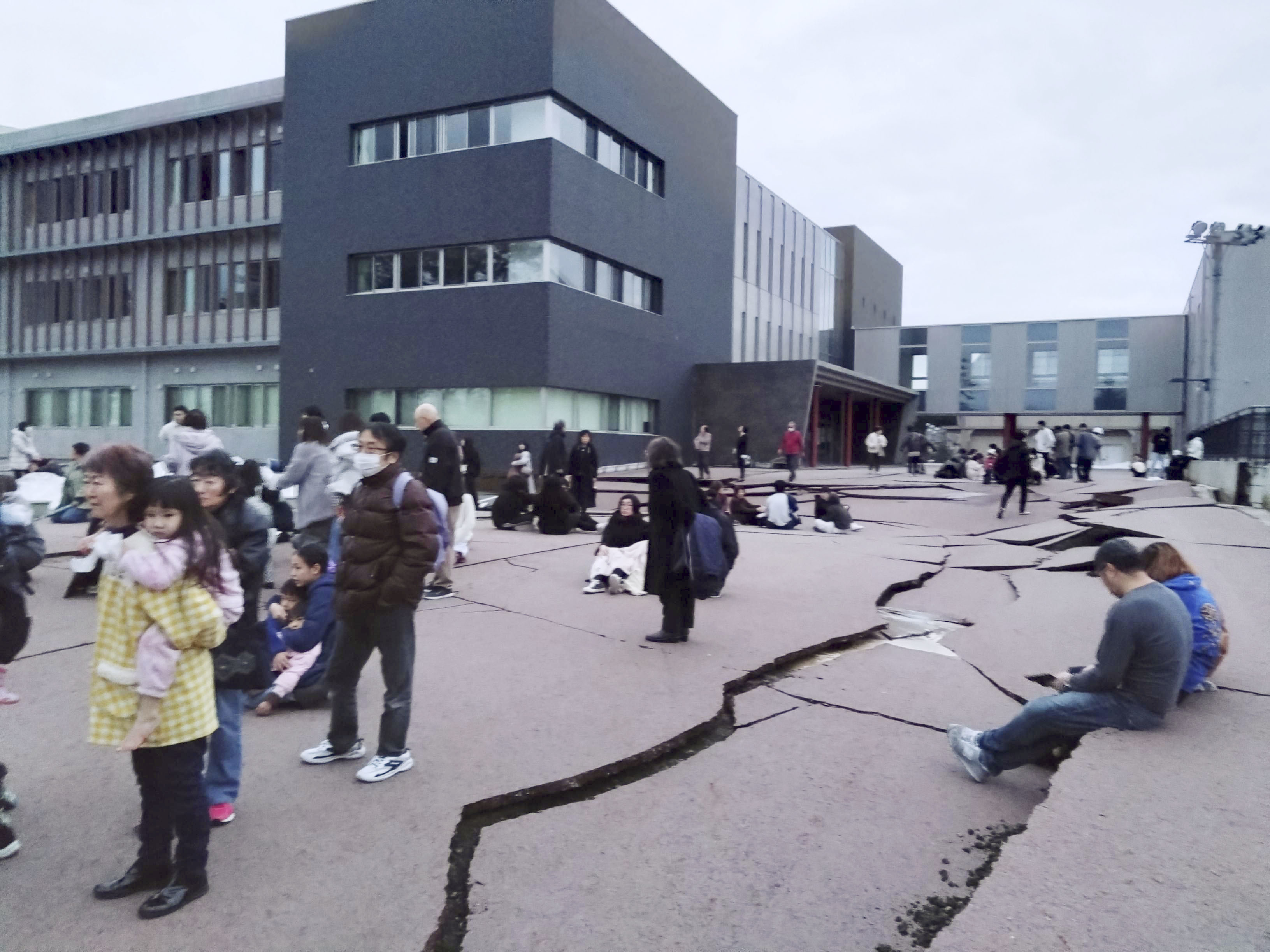 >7.6级地震“突袭”日本工业重地石川县，以史为鉴看地震的经济影响