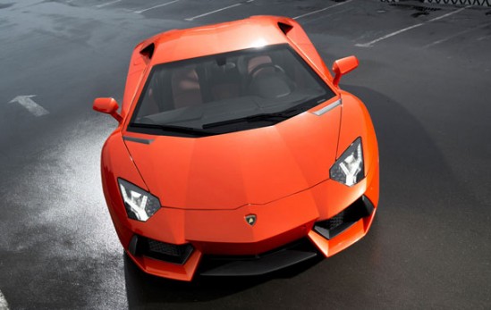 Aventador LP 700-4